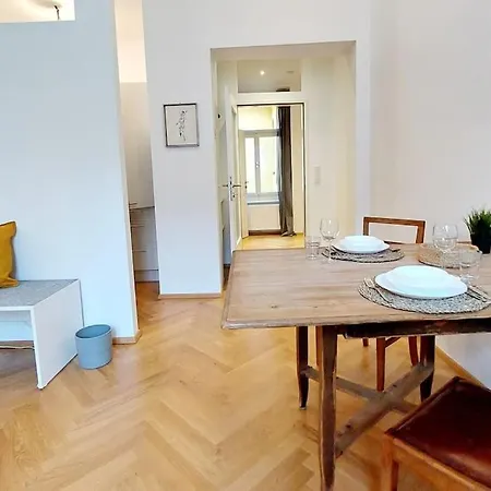شقة Homelystay - Downtown App