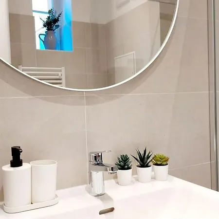 Homelystay - Downtown App شقة *