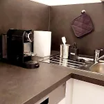 Homelystay - Downtown App