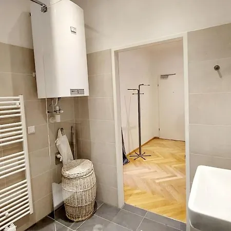 Homelystay - Downtown App Apartment Graz