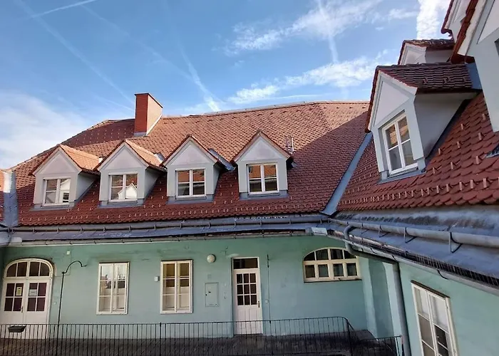 Homelystay - Downtown App Appartamento Graz