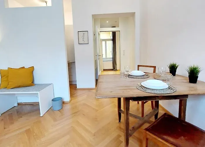 شقة Homelystay - Downtown App