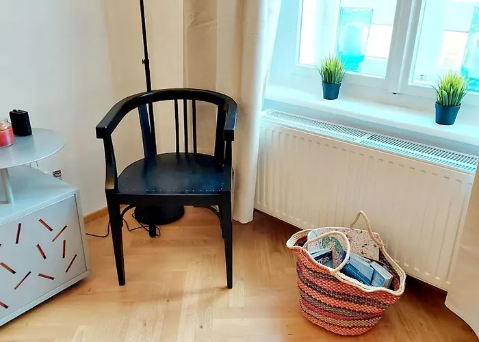 Homelystay - Downtown App