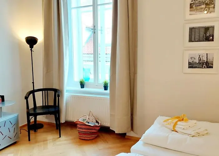 Homelystay - Downtown App Грац