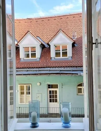 Homelystay - Downtown App * Грац